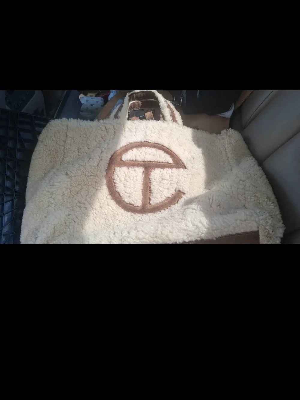 UGG X Telfar Medium Bag - Picture 4 of 4